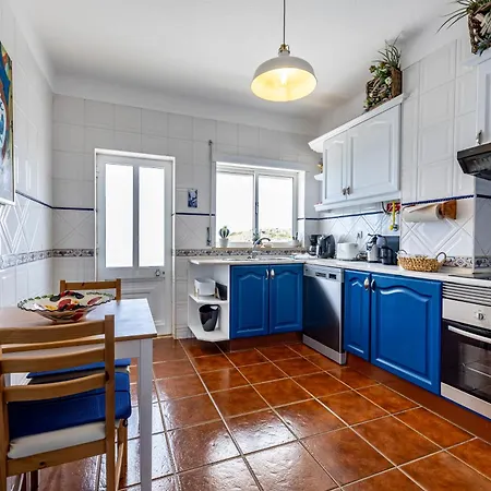 Coolhouses Algarve Luz, 2 Bed Floor Flat, Amazing Sea View, Central. Delicia Do Sol Apartment *