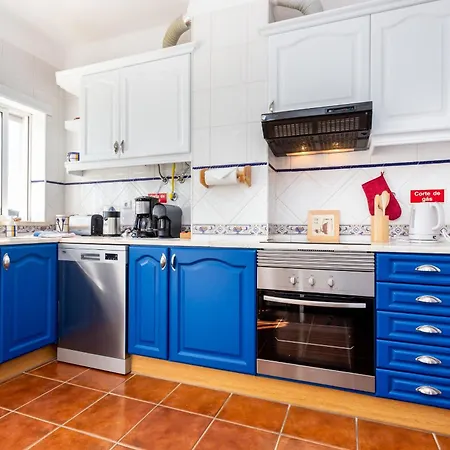 Coolhouses Algarve Luz, 2 Bed Floor Flat, Amazing Sea View, Central. Delicia Do Sol Appartement *