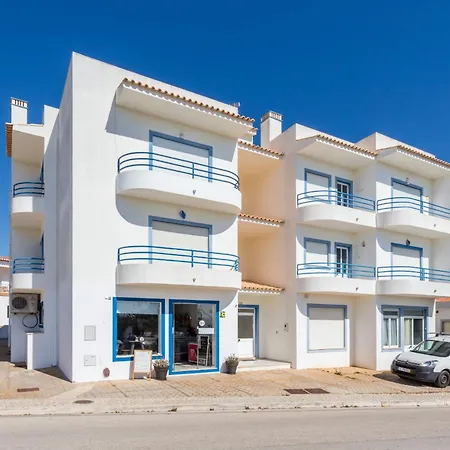 Coolhouses Algarve Luz, 2 Bed Floor Flat, Amazing Sea View, Central. Delicia Do Sol アパート *