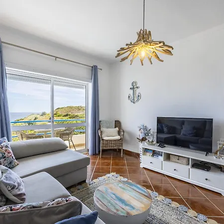 Coolhouses Algarve Luz, 2 Bed Floor Flat, Amazing Sea View, Central. Delicia Do Sol Apartamento