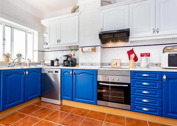 Coolhouses Algarve Luz, 2 Bed Floor Flat, Amazing Sea View, Central. Delicia Do Sol Апартаменты *