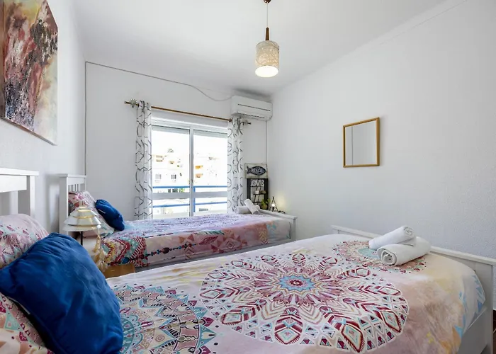 Coolhouses Algarve Luz, 2 Bed Floor Flat, Amazing Sea View, Central. Delicia Do Sol Luz