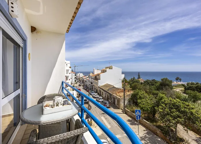 Coolhouses Algarve Luz, 2 Bed Floor Flat, Amazing Sea View, Central. Delicia Do Sol Апартаменты