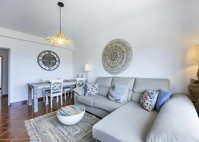 Coolhouses Algarve Luz, 2 Bed Floor Flat, Amazing Sea View, Central. Delicia Do Sol *