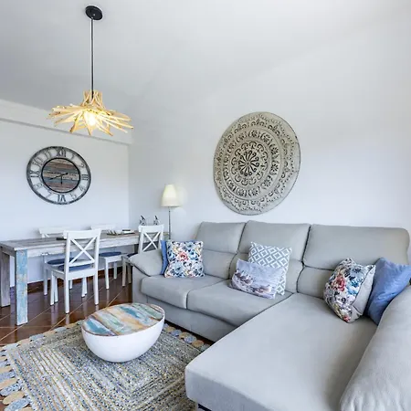 Coolhouses Algarve Luz, 2 Bed Floor Flat, Amazing Sea View, Central. Delicia Do Sol *